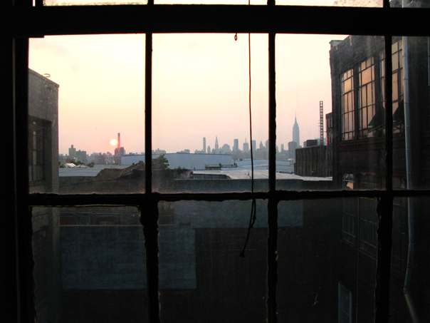 © Julie Chetaille | new york spring 2011 | Sunset at the yoga class